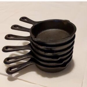 Lot Of 6 Mini Lodge Pans